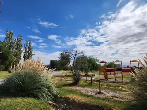 Terreno en Venta en Barrio Rawson, USD 29.000