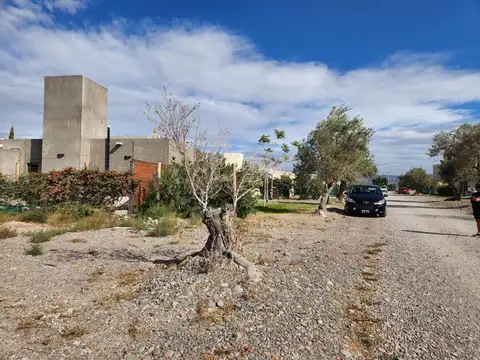 Terreno en Venta en Barrio Rawson, USD 29.000