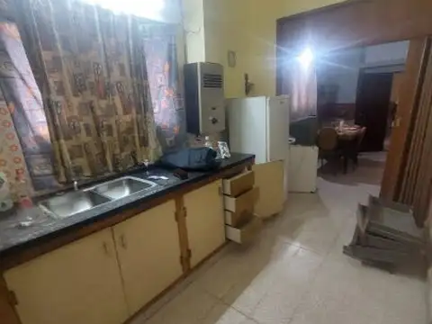 CASA DE 3 DORMITORIOS CON COCHERA ARROYITO RIO