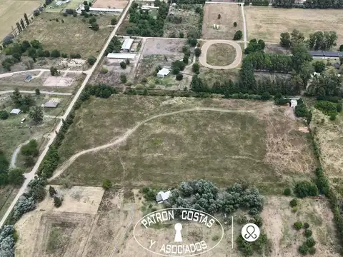 Campo en venta en Pilar en Zona de Polo