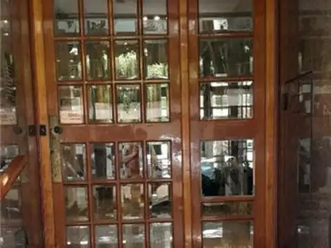 Curapaligüe 300, Piso 8