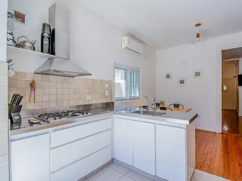 Depto Tipo Casa 3 ambientes con 3 baños