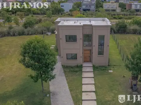Casa en el Barrio Araucarias, Puertos