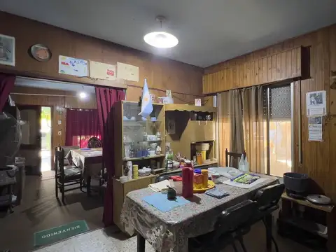 Casa 4 ambientes con 1 baño
