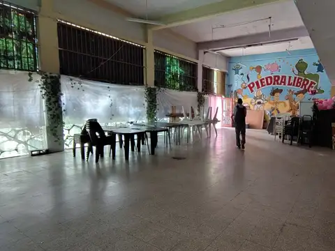 Venta en Bloque: Esquina Estratégica Rmi2 - Ideal Empresa / Depósito / Local