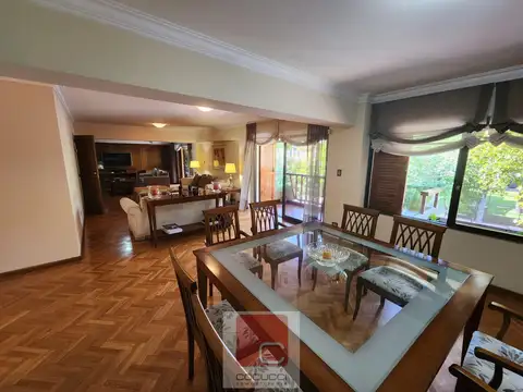 Departamento en Alquiler de 4 dormitorios