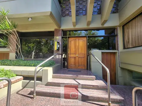 Departamento en Alquiler de 6 ambientes