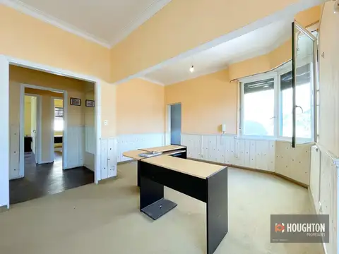 Depto Tipo Casa 5 ambientes con 2 baños