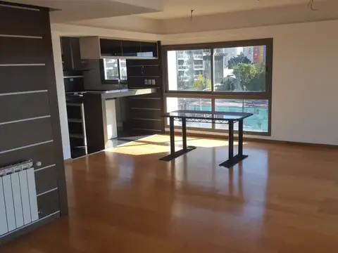 Departamento en Alquiler con 3 cocheras