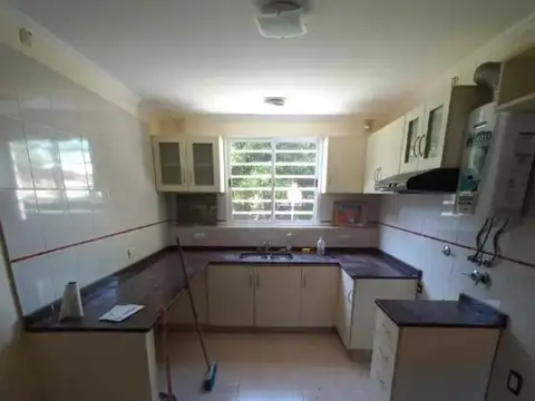 Departamento en venta - 2 dormitorios 1 baño - 47mts2 - Lomas Del Mirador