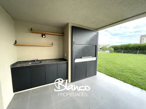 Casa en Venta en San Sebastian, USD 200.000