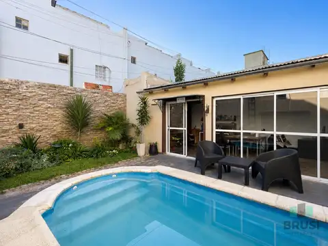 CASA EN VENTA EN TEMPERLEY - REMODELADA A NUEVO - 2 AMBIENTES