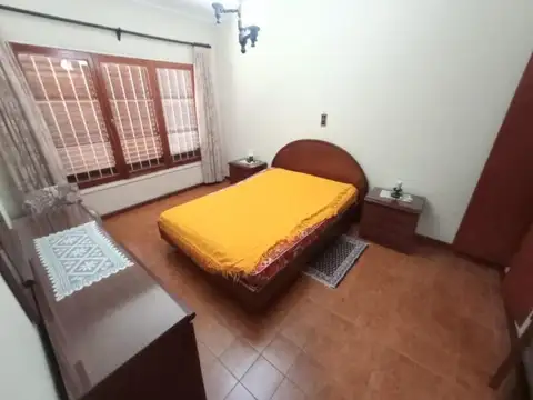 Casa en venta - 2 Dormitorios 2 Baños - Mar del Plata
