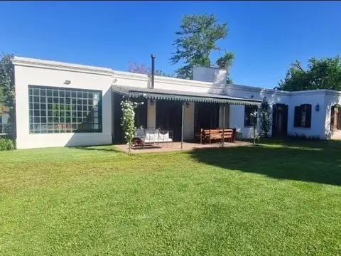 Casa en Alquiler Temporal en Bella Vista, USD 3.200