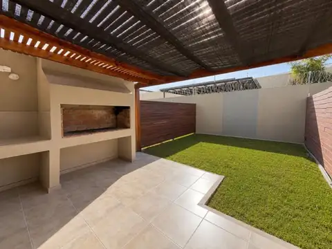 Depto Tipo Casa en Venta de 4 ambientes