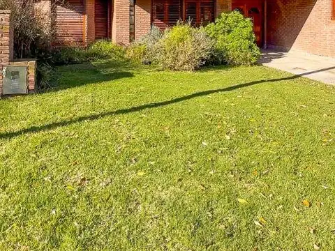 Chalet de 4 ambientes en Barrio Constitucion