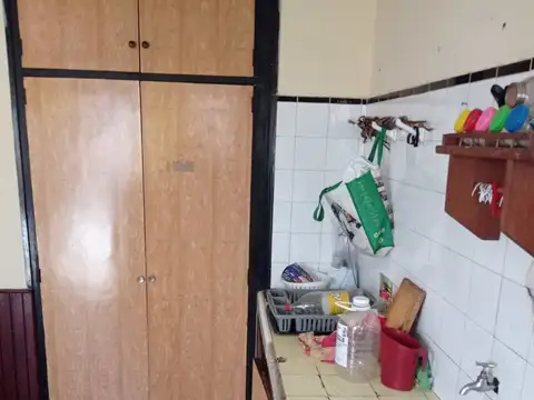 Casa 5 ambientes con 1 baño