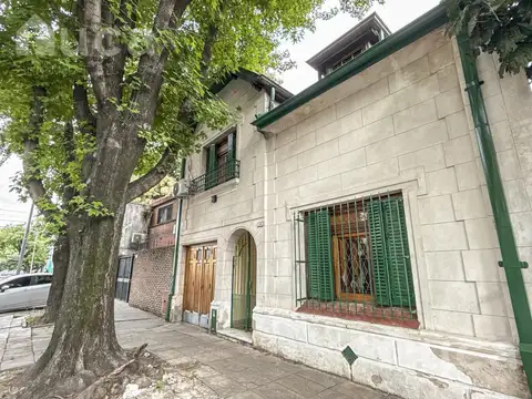 Casa en venta , estilo inglés , en Coghlan
