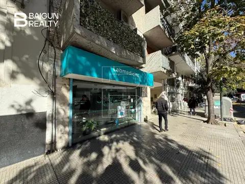 Local en Venta en Botanico, USD 400.000