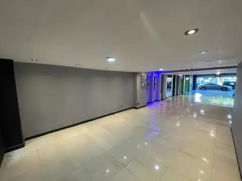 Local en Venta 53 años