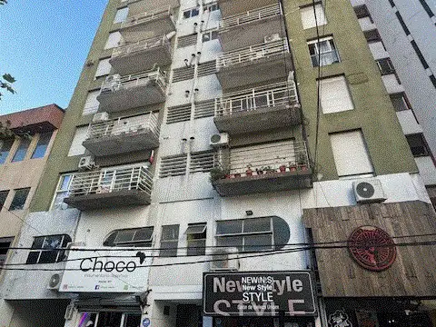 Venta departamento 3 ambientes con balcón, apto profesional, excelente ubicación céntrica
