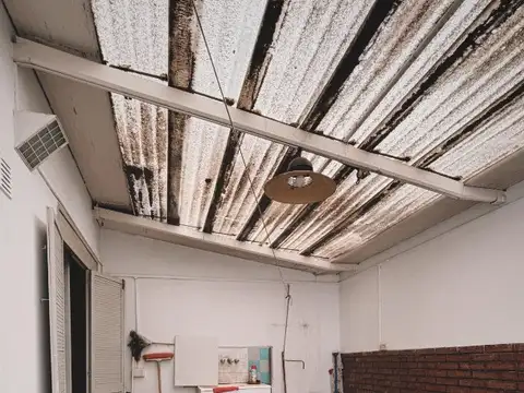 PH AL FONDO CON PATIO EN LINIERS,CAPITAL FEDERAL