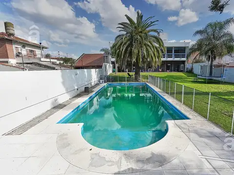 Casa 5 ambientes con 5 baños