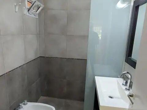 Casa 3 ambientes con 2 baños