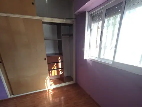 Depto Tipo Casa en Alquiler en Valentin Alsina, $ 490.000