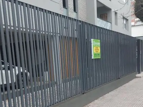 VENTA - Cochera Doble Descubierta en Beccar, Excelente Ubicación