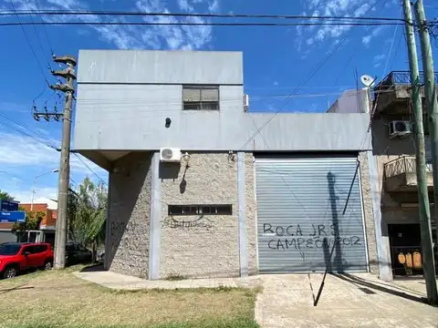GALPON - 250 M2 APROX - DOBLE CIRCULACION - BAÑOS - ZON: MI