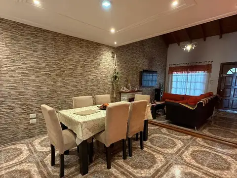 Casa en Venta en San Antonio de Padua, USD 115.000