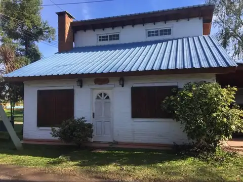 Casa en Venta con 1 cochera