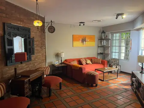 Casa en Venta en Burzaco, USD 190.000