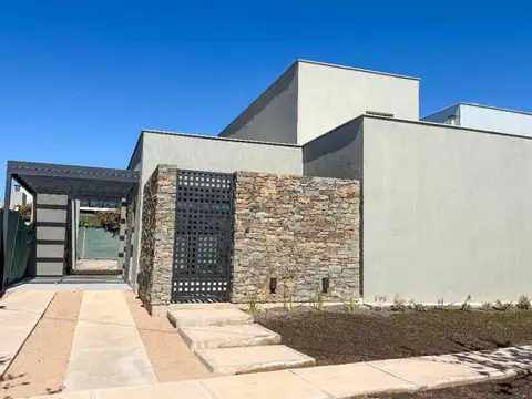 Venta casa B° Boedo Village Luján de Cuyo Mendoza