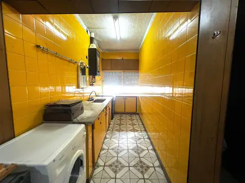 LOTE CON CASA A REFACCIONAR EN VENTA EN AVELLANEDA