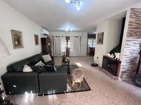 Venta de Casa 3 DORMITORIOS, City Bell,  La Plata