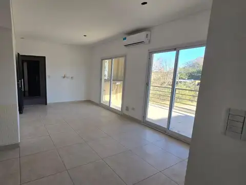 Departamento en Alquiler con 1 cocheras