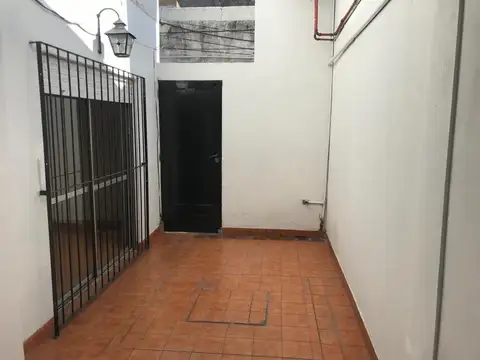 Depto Tipo Casa en Venta con 1 cocheras