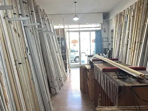 Caseros 1700
