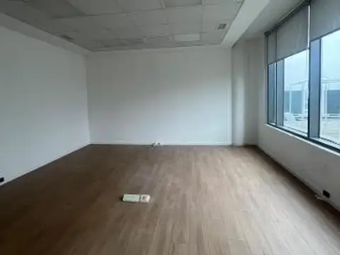 Oficina en Alquiler en Puerto Norte, $ 980.000