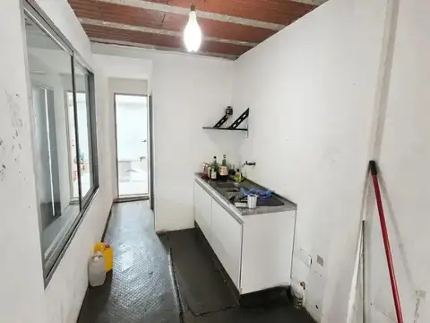 EXCELENTE GALPON DE 690 METROS CUADRADOS EN HAEDO