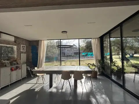 Casa en Alquiler de 3 dormitorios