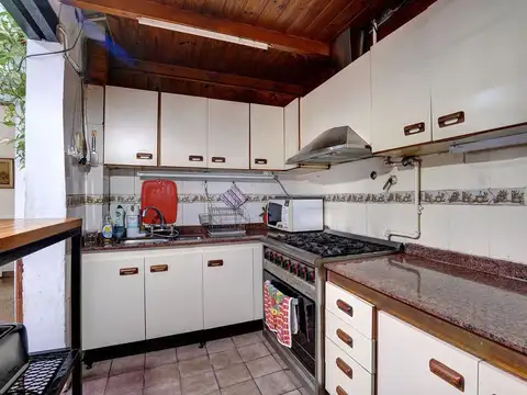 Venta Casa 6 Amb c/ Coch-Terraza-Quincho Floresta