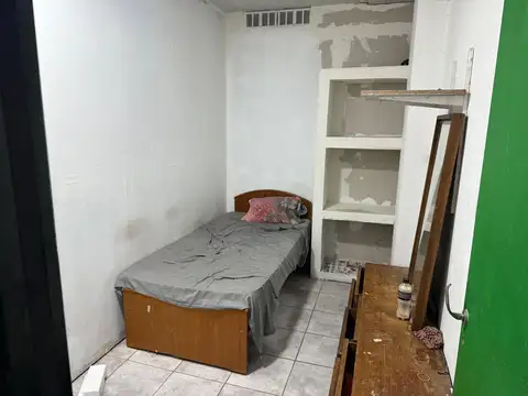 Local en Venta Via Púb.