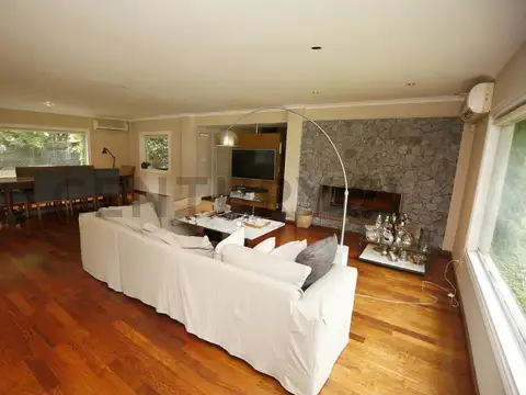 calle 506 bis y calle 133 , Piso 0