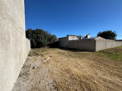 Terreno en Venta en Villa Esquiu, USD 25.000