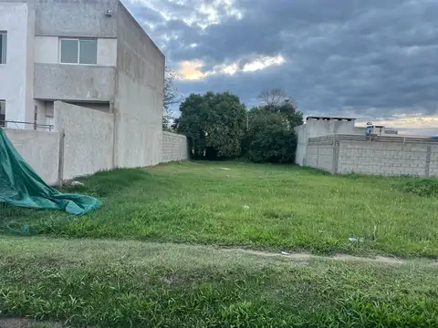 Lote en Venta 250 mt seguridad Siloe Villa Esquiú