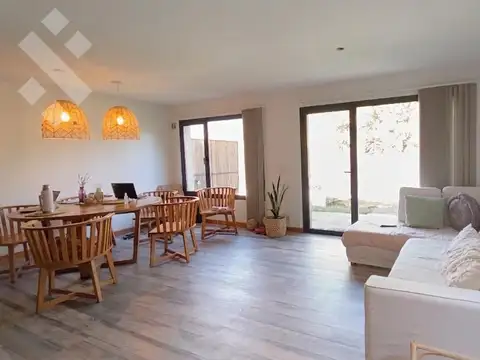Depto Tipo Casa en Venta de 2 dormitorios