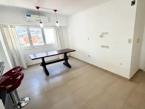 Zeballos 500, Piso 2°